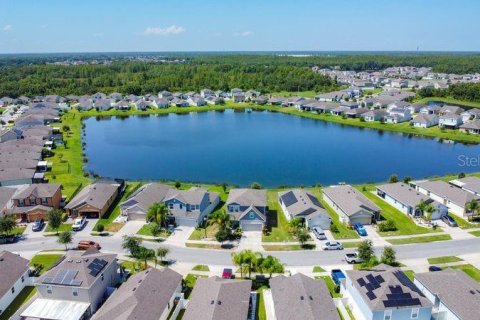 Villa ou maison à vendre à Kissimmee, Floride: 4 chambres, 182.09 m2 № 2147439 - photo 6