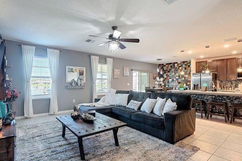 Villa ou maison à vendre à Kissimmee, Floride: 4 chambres, 182.09 m2 № 2147439 - photo 13