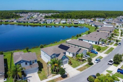Villa ou maison à vendre à Kissimmee, Floride: 4 chambres, 182.09 m2 № 2147439 - photo 10