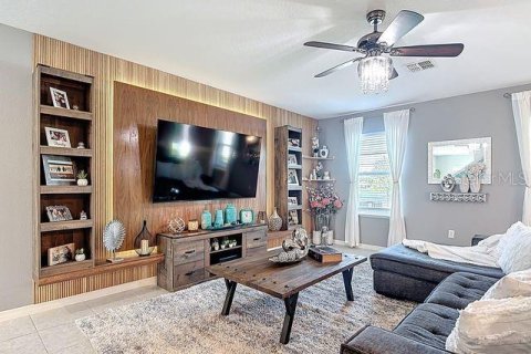 Villa ou maison à vendre à Kissimmee, Floride: 4 chambres, 182.09 m2 № 2147439 - photo 16
