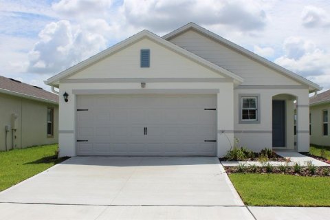 House in Davenport, Florida 3 bedrooms, 139.73 sq.m. № 2220001
