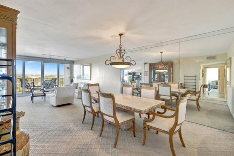 Copropriété à vendre à Pompano Beach, Floride: 2 chambres, 159.33 m2 № 2181815 - photo 11