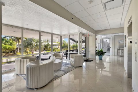 Copropriété à vendre à Pompano Beach, Floride: 2 chambres, 159.33 m2 № 2181815 - photo 6