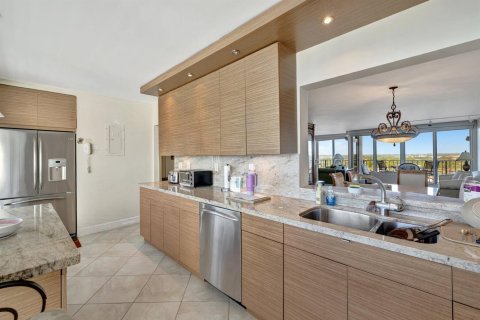 Copropriété à vendre à Pompano Beach, Floride: 2 chambres, 159.33 m2 № 2181815 - photo 27