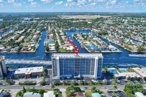 Copropriété à vendre à Pompano Beach, Floride: 2 chambres, 159.33 m2 № 2181815 - photo 4