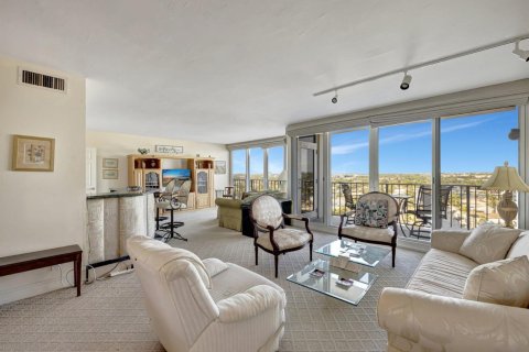 Copropriété à vendre à Pompano Beach, Floride: 2 chambres, 159.33 m2 № 2181815 - photo 12