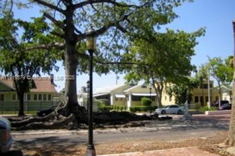 Apartment in Miami, Florida 2 bedrooms № 1974557 - photo 4