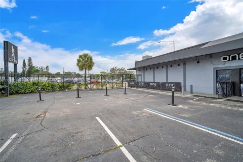 Commercial property in Miami, Florida № 1859749 - photo 23