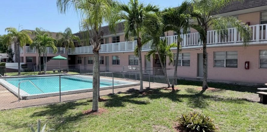 Immobilier commercial à Miramar, Floride № 2147343