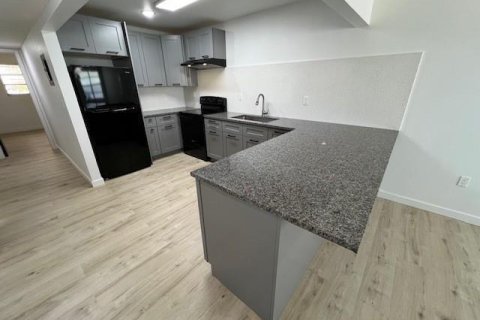 Immobilier commercial à vendre à Miramar, Floride № 2147343 - photo 5
