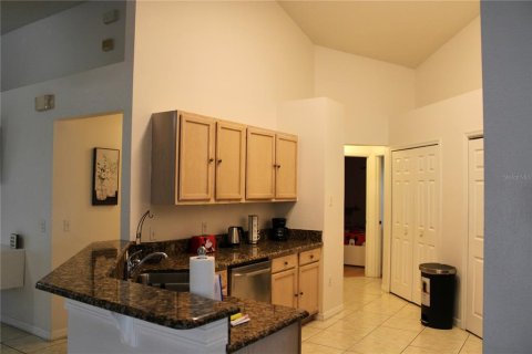 House in Kissimmee, Florida 4 bedrooms, 165.55 sq.m. № 2147876 - photo 20