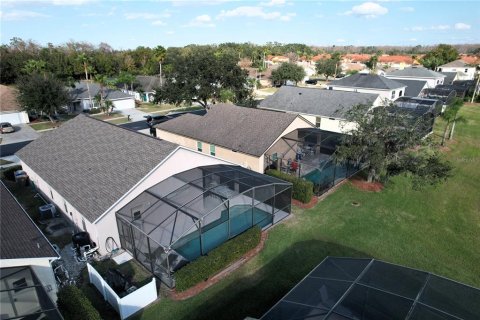 House in Kissimmee, Florida 4 bedrooms, 165.55 sq.m. № 2147876 - photo 4