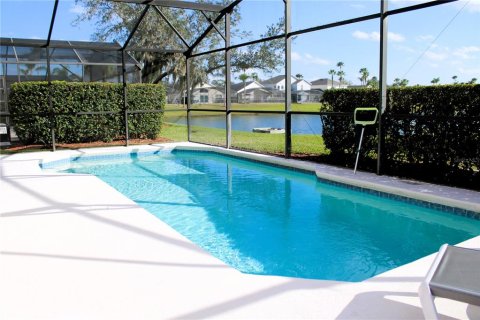 House in Kissimmee, Florida 4 bedrooms, 165.55 sq.m. № 2147876 - photo 30