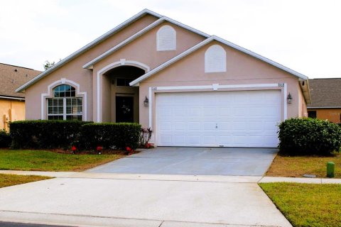 House in Kissimmee, Florida 4 bedrooms, 165.55 sq.m. № 2147876 - photo 6