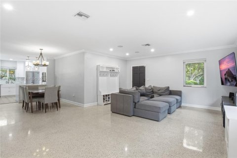 Купить виллу или дом в Корал-Гейблс, Флорида 4 спальни, 161.65м2, № 2005990 - фото 7