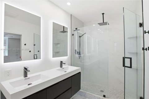 Купить виллу или дом в Корал-Гейблс, Флорида 4 спальни, 161.65м2, № 2005990 - фото 21