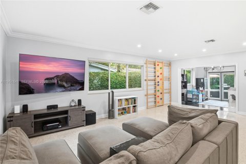 Купить виллу или дом в Корал-Гейблс, Флорида 4 спальни, 161.65м2, № 2005990 - фото 9