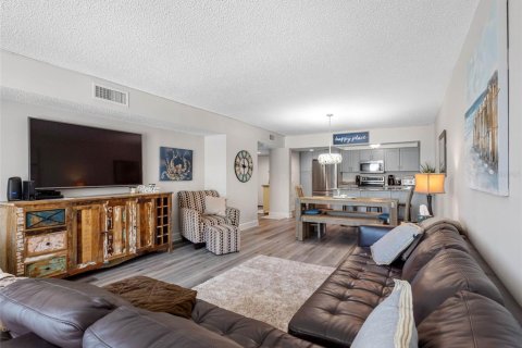 Condominio en alquiler en Clearwater, Florida, 2 dormitorios, 120.59 m2 № 1620548 - foto 18