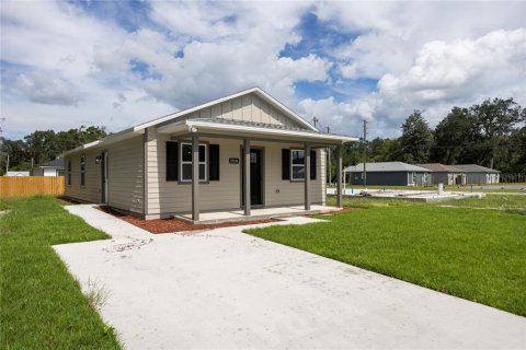 House in High Springs, Florida 3 bedrooms, 111.48 sq.m. № 1405507 - photo 3
