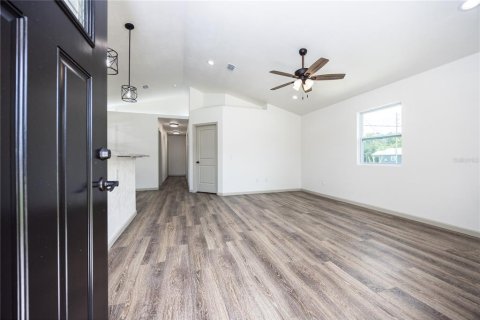 House in High Springs, Florida 3 bedrooms, 111.48 sq.m. № 1405507 - photo 5