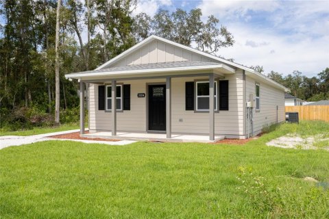 House in High Springs, Florida 3 bedrooms, 111.48 sq.m. № 1405507 - photo 2