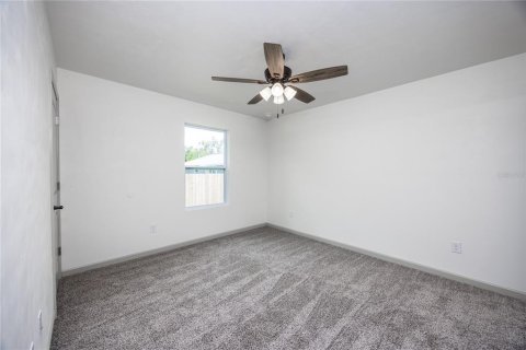 House in High Springs, Florida 3 bedrooms, 111.48 sq.m. № 1405507 - photo 20