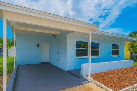 Casa en alquiler en Titusville, Florida, 3 dormitorios, 98.1 m2 № 1913790 - foto 14