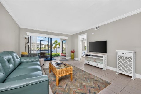 Condo in Punta Gorda, Florida, 2 bedrooms № 2105806 - photo 5