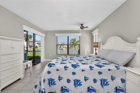 Condo in Punta Gorda, Florida, 2 bedrooms № 2105806 - photo 17
