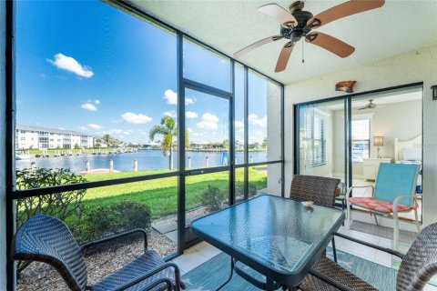 Condo in Punta Gorda, Florida, 2 bedrooms № 2105806 - photo 30