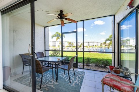 Condo in Punta Gorda, Florida, 2 bedrooms № 2105806 - photo 28