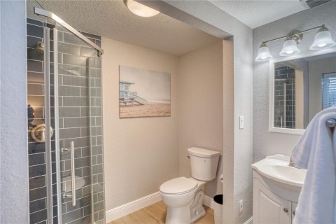 House in Clearwater, Florida 3 bedrooms, 136.75 sq.m. № 1911408 - photo 27