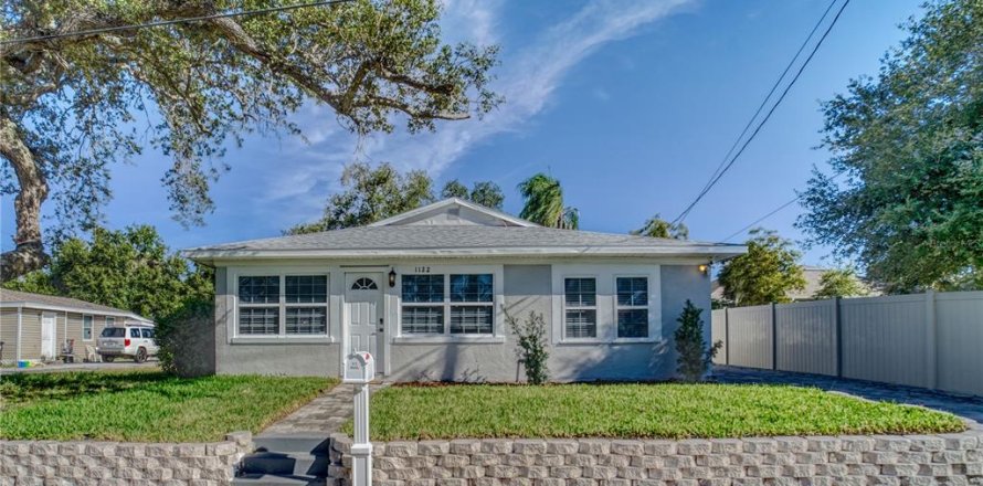 Casa en Clearwater, Florida 3 dormitorios, 136.75 m2 № 1911408