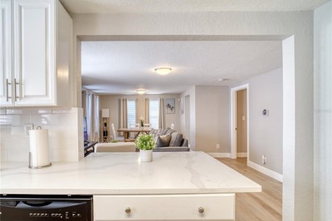 Casa en venta en Clearwater, Florida, 3 dormitorios, 136.75 m2 № 1911408 - foto 10