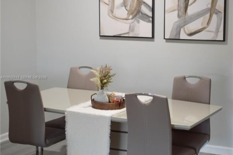 Купить кондоминиум в Корал-Спрингс, Флорида 2 спальни, 104.33м2, № 2006420 - фото 10