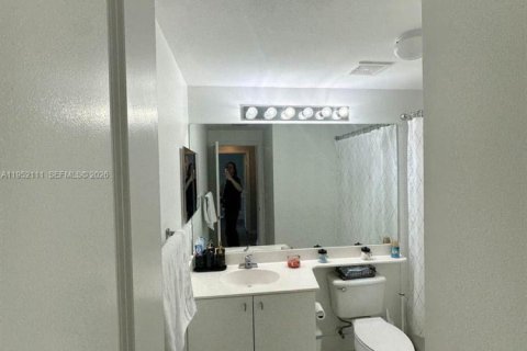 Купить кондоминиум в Корал-Спрингс, Флорида 2 спальни, 104.33м2, № 2006420 - фото 14