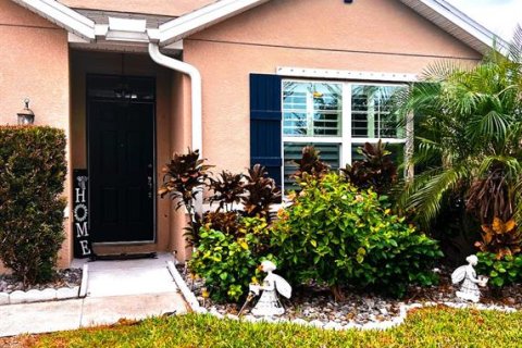 Casa en alquiler en Wimauma, Florida, 4 dormitorios, 171.5 m2 № 1813689 - foto 2