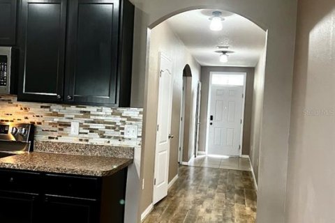 Casa en alquiler en Wimauma, Florida, 4 dormitorios, 171.5 m2 № 1813689 - foto 9