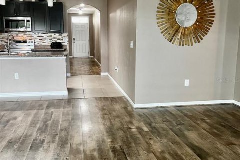 Casa en alquiler en Wimauma, Florida, 4 dormitorios, 171.5 m2 № 1813689 - foto 11