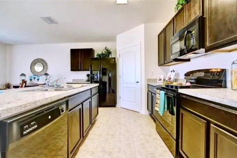 Casa en alquiler en Wimauma, Florida, 4 dormitorios, 171.5 m2 № 1813689 - foto 5