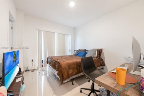 Adosado en venta en Homestead, Florida, 4 dormitorios, 129.88 m2 № 1860002 - foto 7