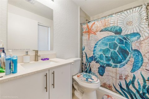 Adosado en venta en Homestead, Florida, 4 dormitorios, 129.88 m2 № 1860002 - foto 8
