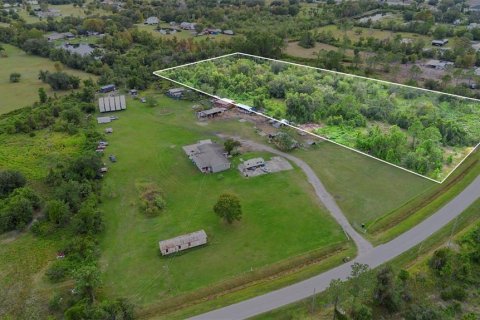 Land in Kissimmee, Florida № 2104431 - photo 4