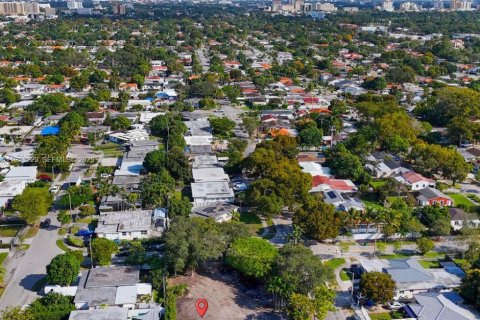 Terrain à vendre à Miami, Floride № 1992595 - photo 7