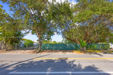 Terrain à vendre à Miami, Floride № 1992595 - photo 6