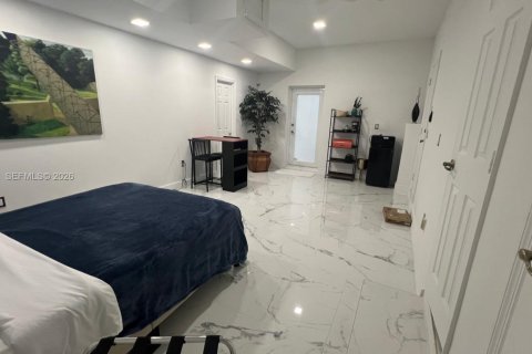 Casa en alquiler en Miami, Florida, 183.2 m2 № 2056690 - foto 2