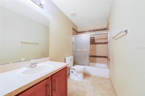 House in Orlando, Florida 6 bedrooms, 330.27 sq.m. № 1750933 - photo 22