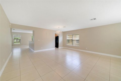 House in Orlando, Florida 6 bedrooms, 330.27 sq.m. № 1750933 - photo 8