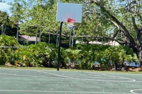 Casa en venta en Weston, Florida, 5 dormitorios, 248.23 m2 № 1999482 - foto 24