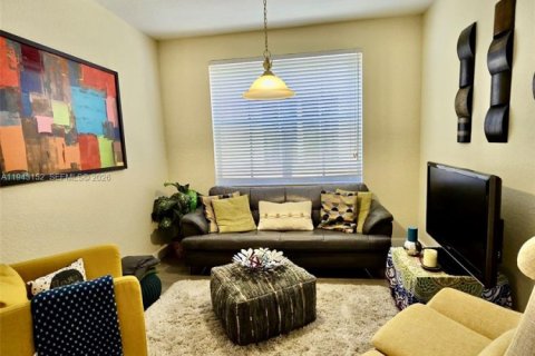 Casa en venta en Weston, Florida, 5 dormitorios, 248.23 m2 № 1999482 - foto 7